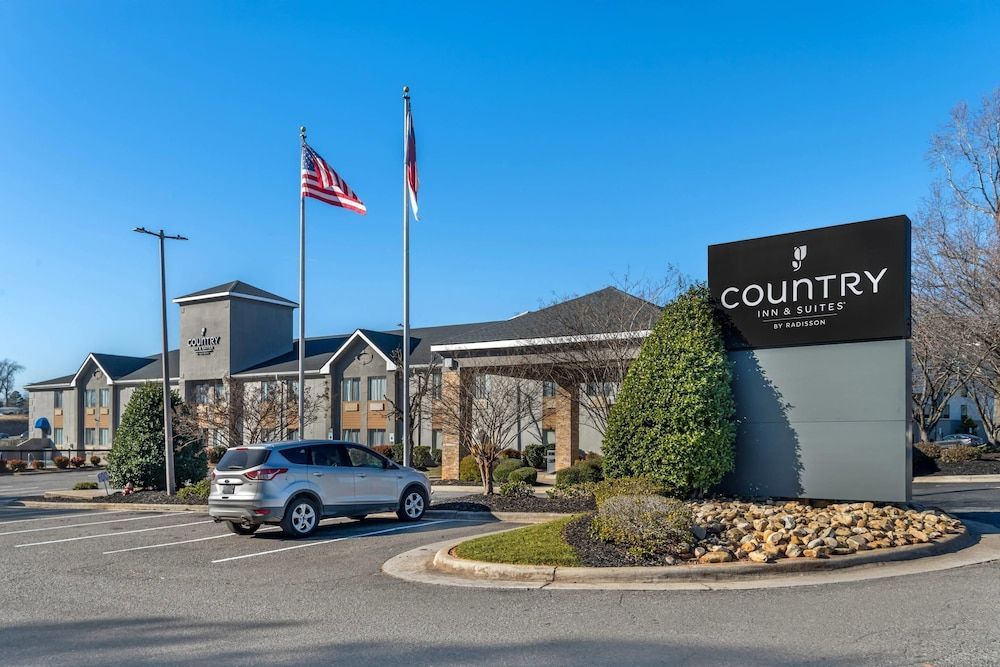 Country Inn & Suites by Radisson, Shelby, NC 1