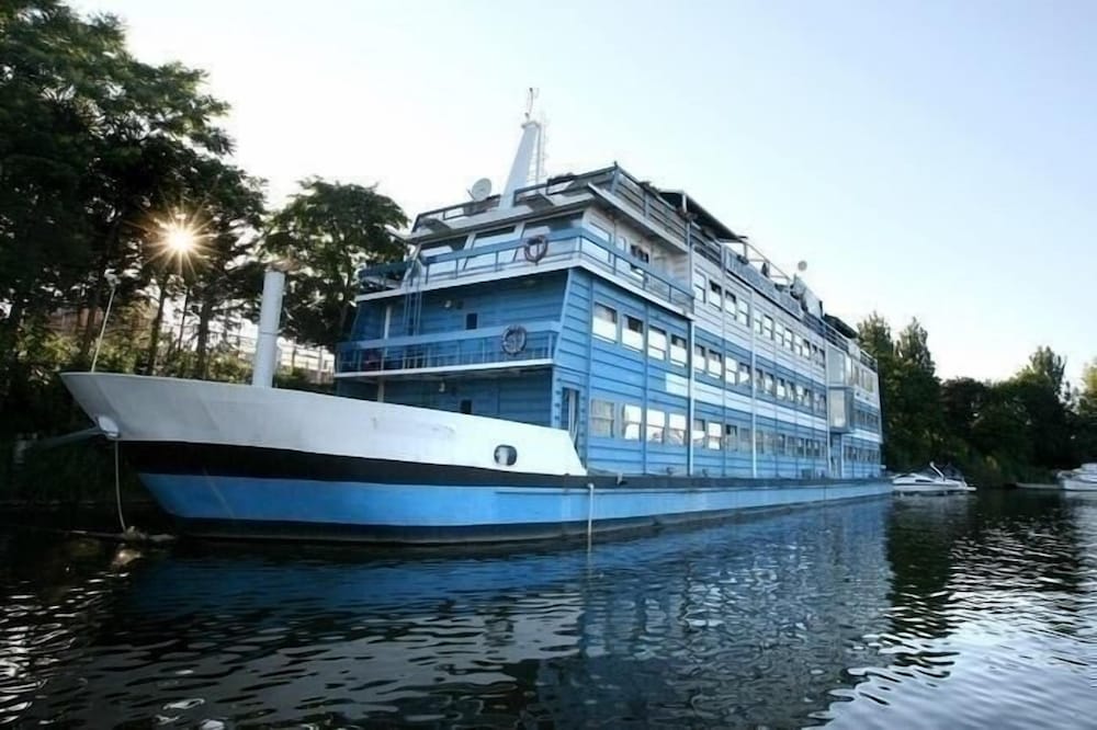 Botel Vodník 1