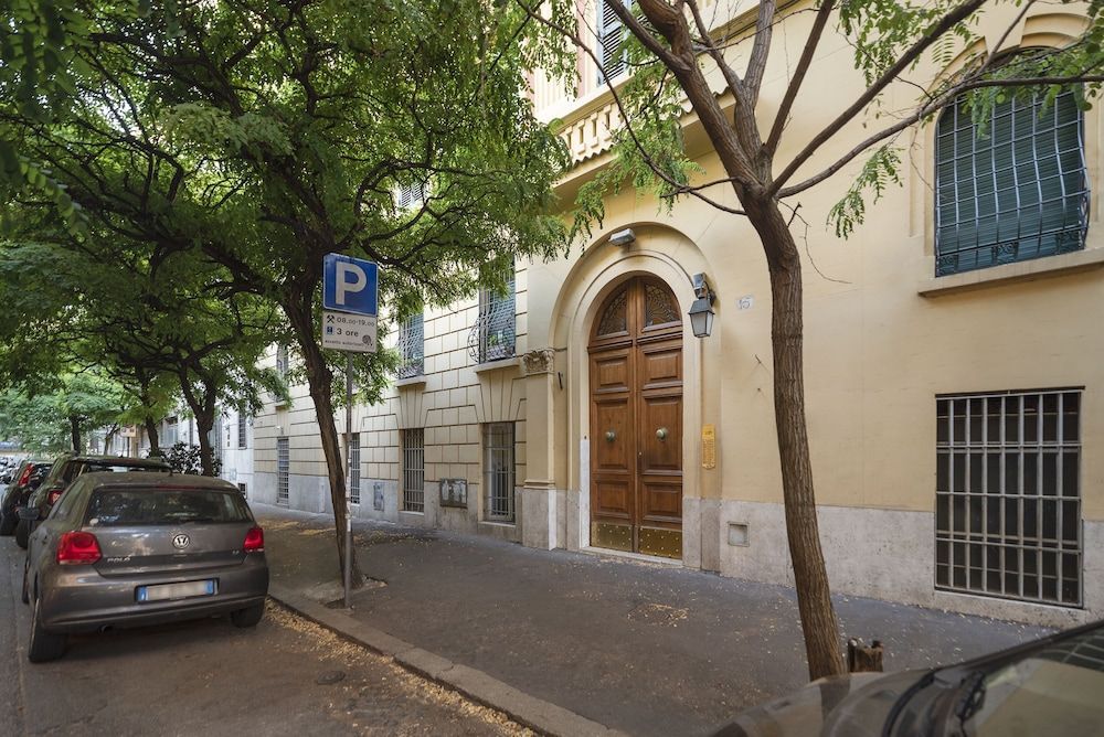 GuestHost - Rione Prati Apartment MM Lepanto 1