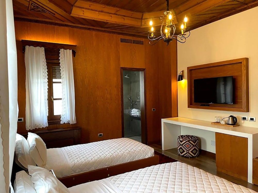 KERCULLA Resort 2