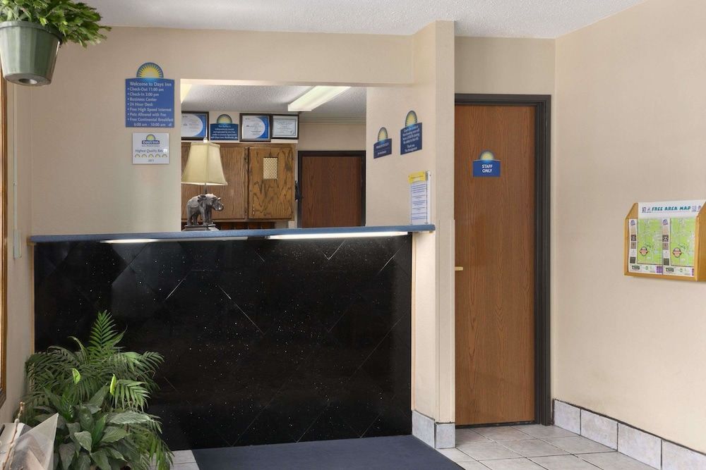 Days Inn by Wyndham Keene NH 2