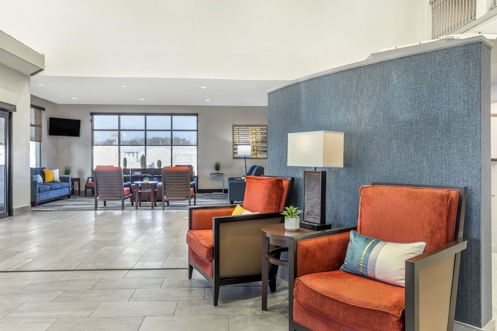 Comfort Suites Nacogdoches 2