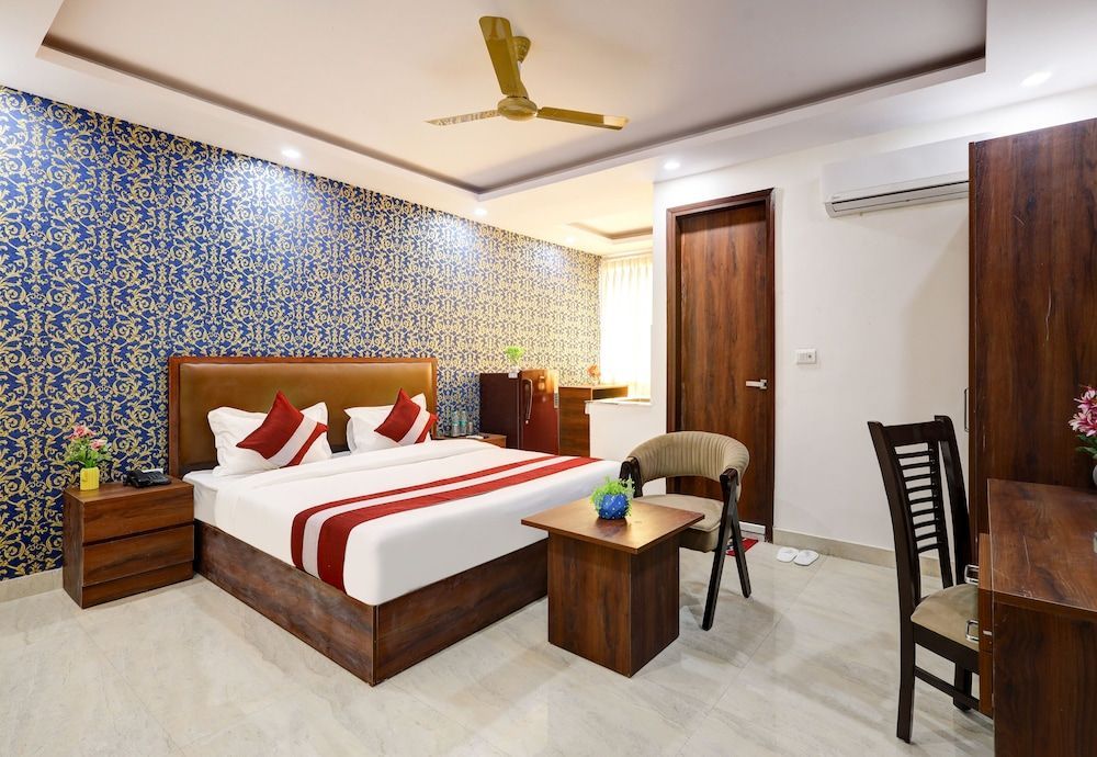 Hotel The Venice- Near Indraprastha Apollo Hospital 1