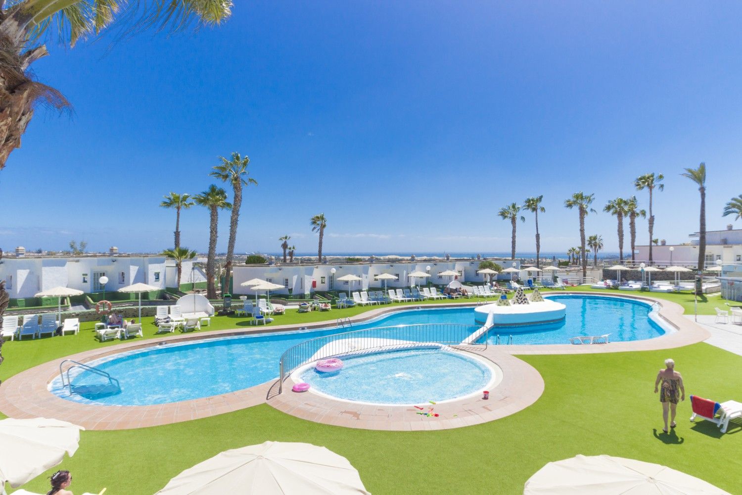 Vista Oasis 1