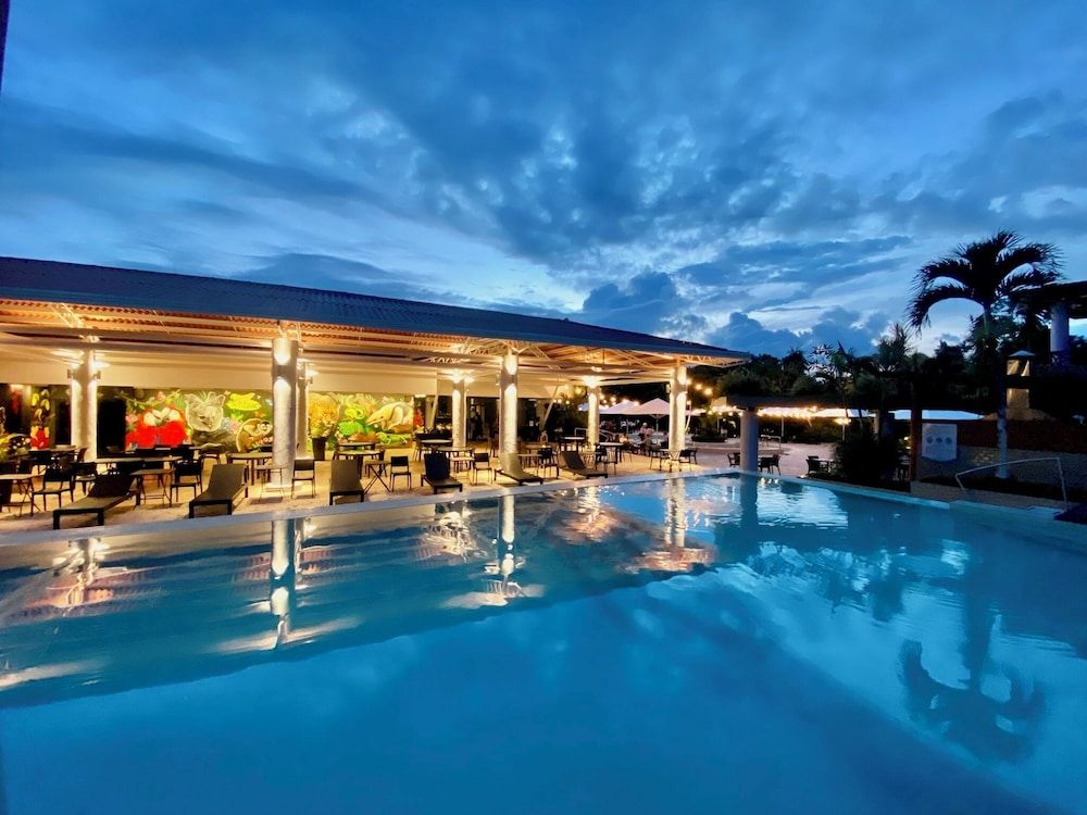 Summit Rainforest Golf Resort & All Inclusive 1