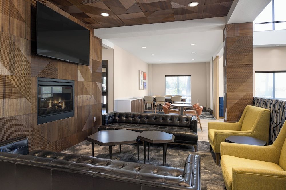 Holiday Inn Express & Suites BELGRADE by IHG 1