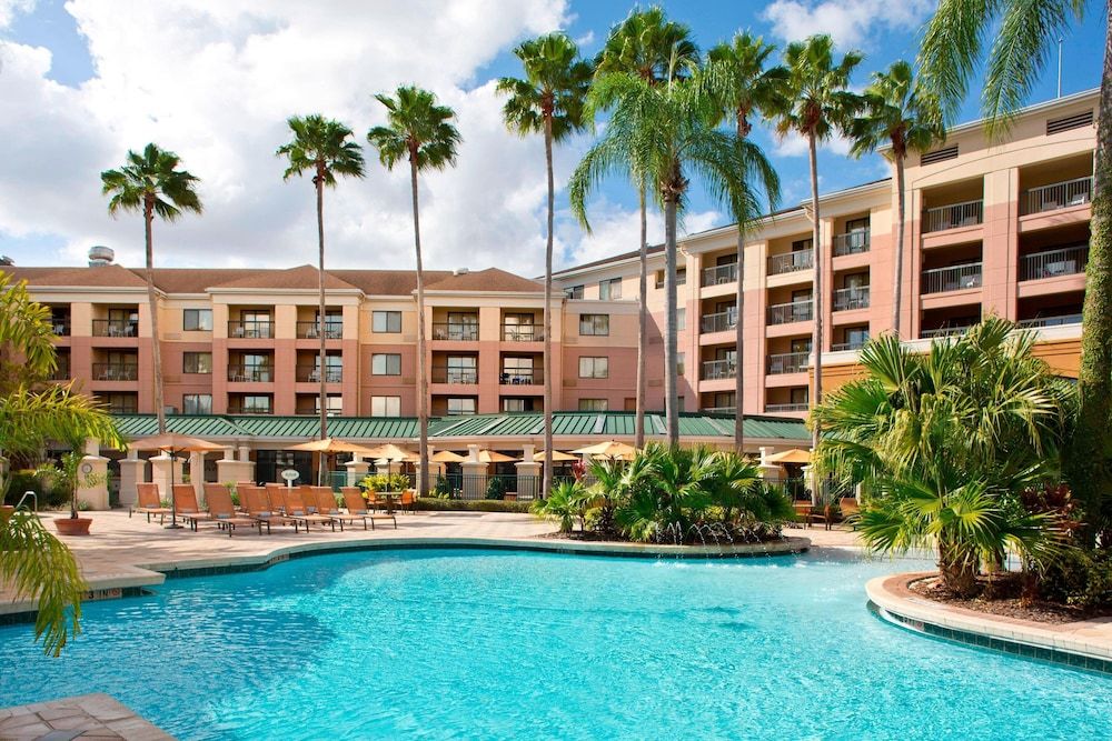 Courtyard by Marriott Orlando Lake Buena Vista in the Marriott Village 1