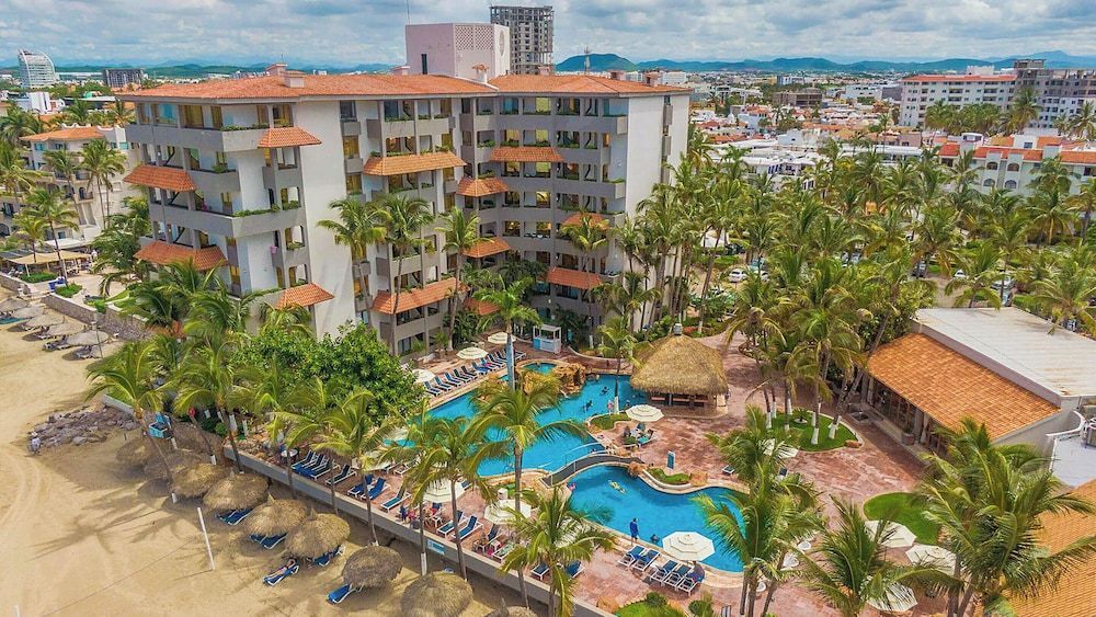 Luna Palace 1