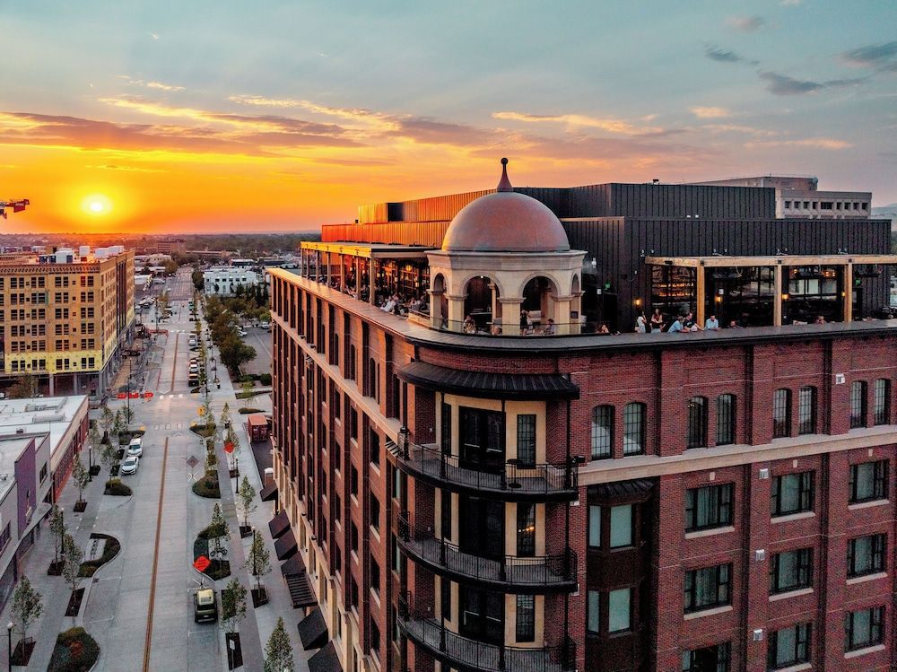 Hotel Renegade 1