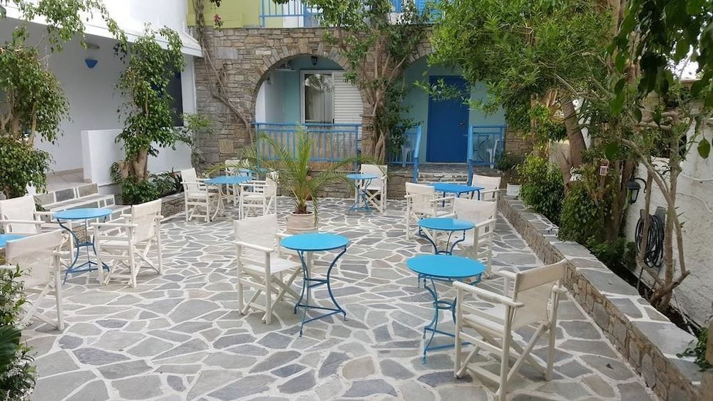 Aratos Hotel 1