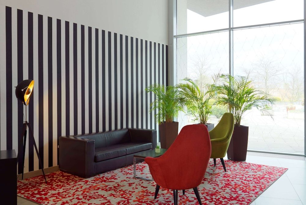 Ramada by Wyndham Dresden 2