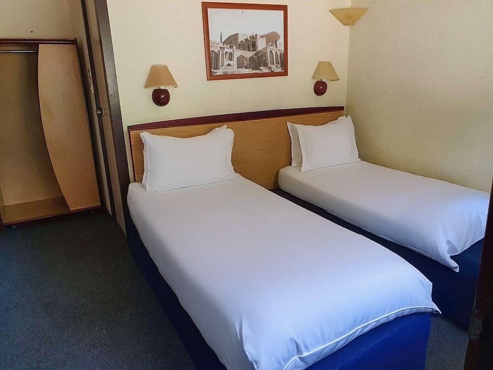 The Crossway Hotel, Coventry Walsgrave, Part of AG Collection 2