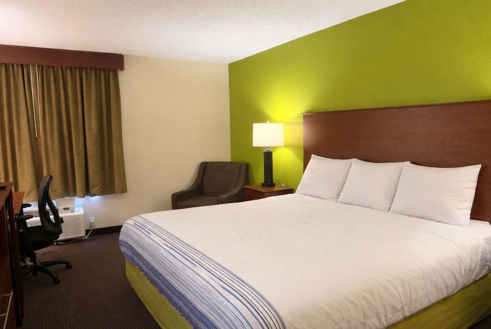 Coratel Plus Suites by Jasper Black River Falls 2