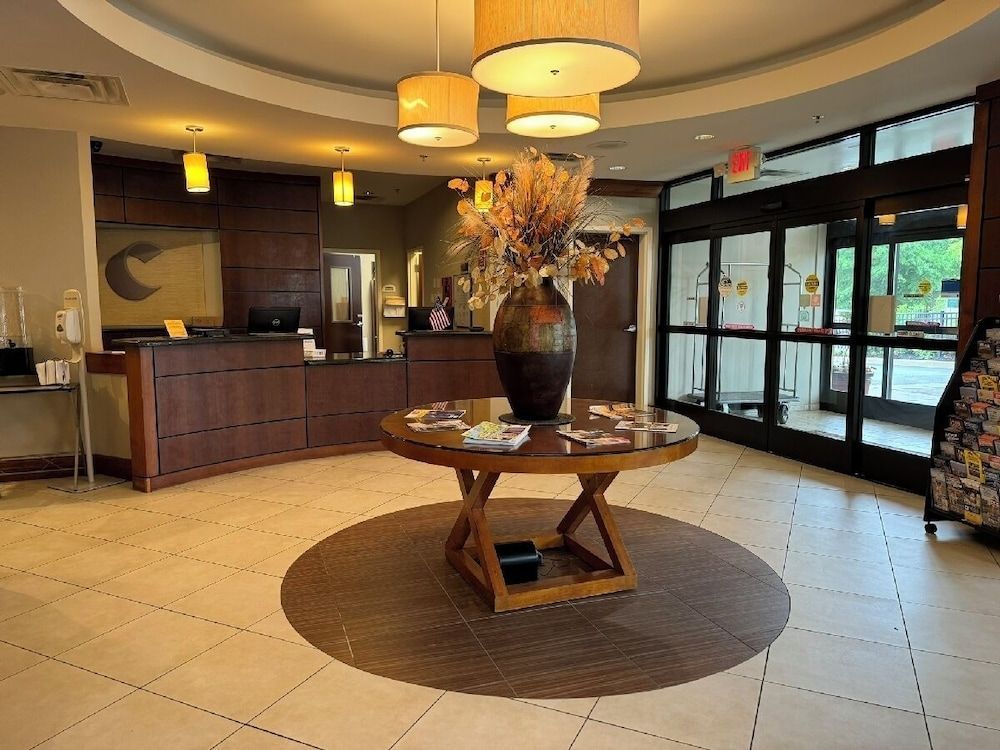 Comfort Inn & Suites Lexington Park near Pax River 2