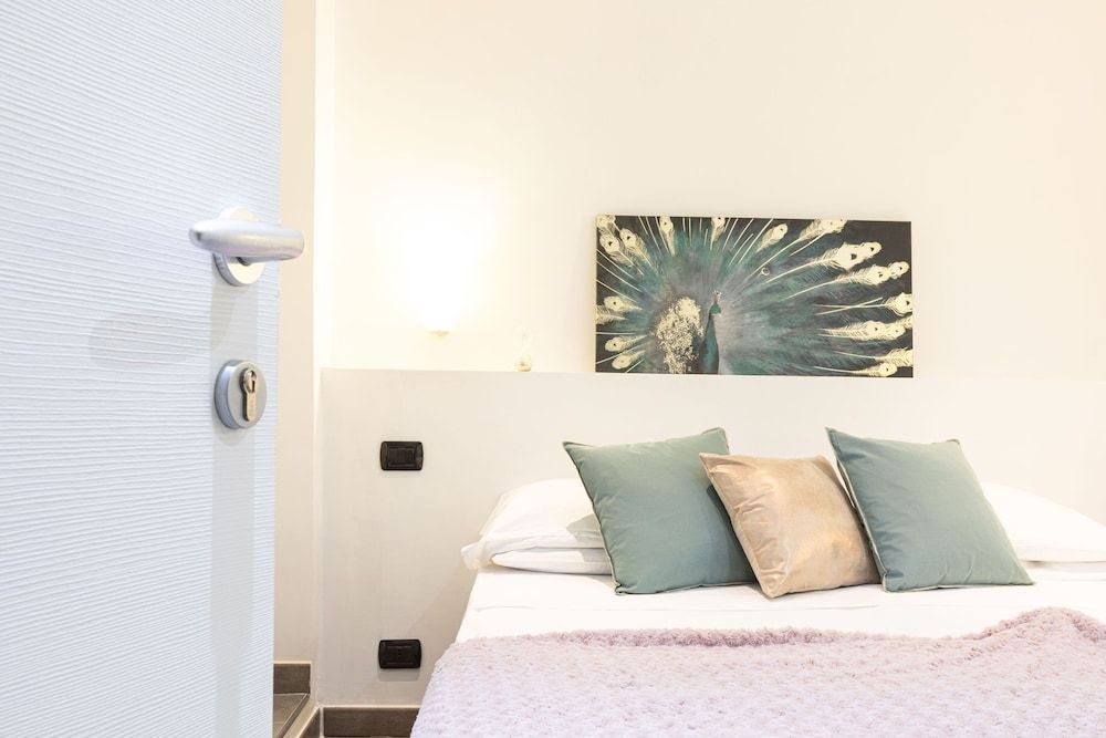 Cesar Vatican Rooms 2