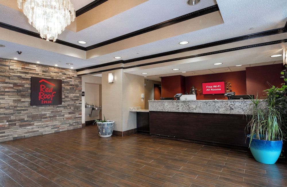Red Roof Inn & Suites Dover Downtown 2