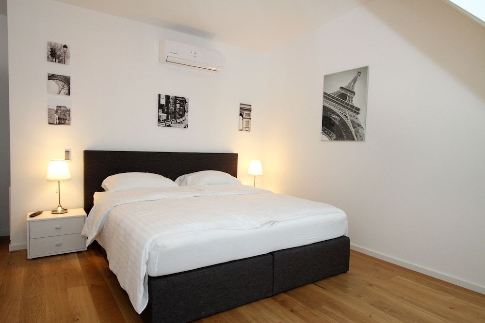 Christiano Apartments 2
