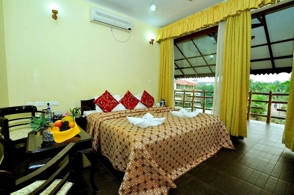 Kalathil Lake Resort 2