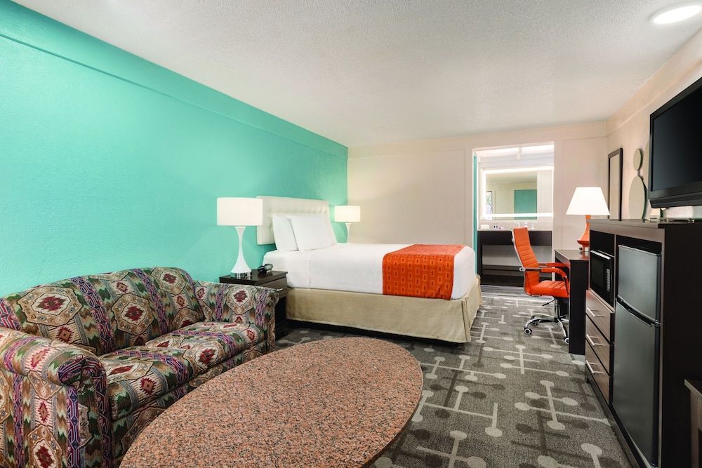 Dover Inn and Suites 1