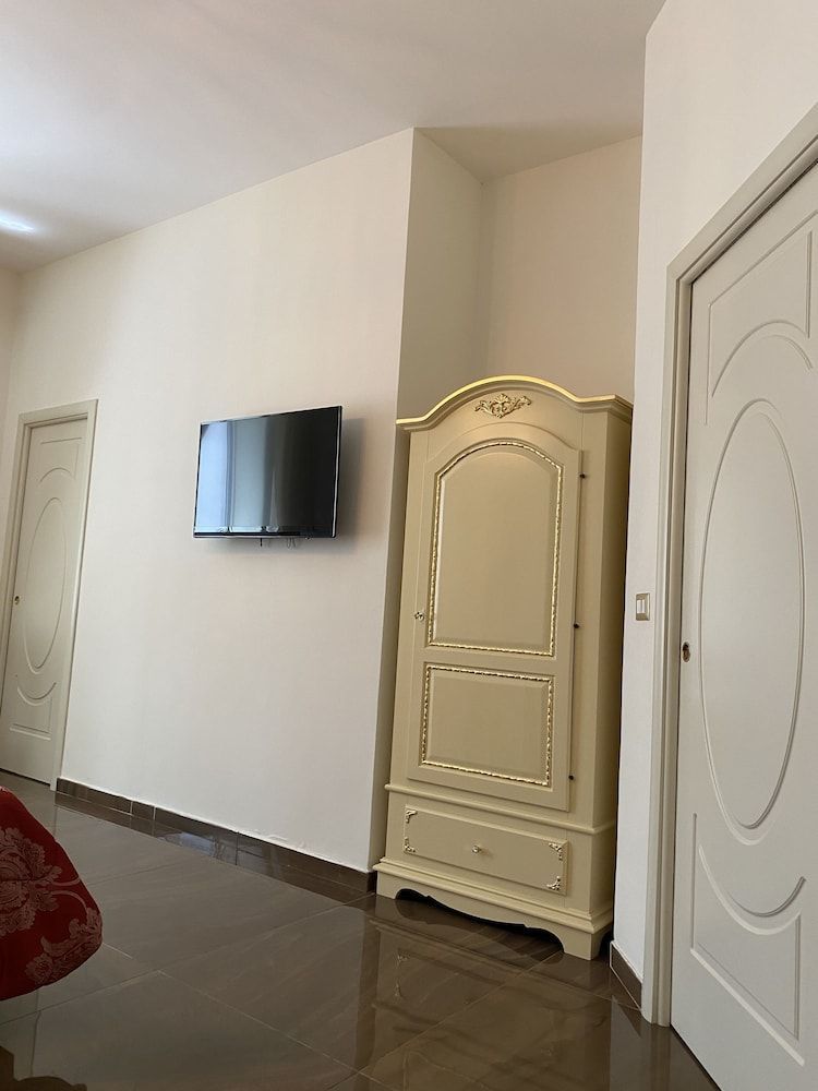 Mariafrancesca room 2