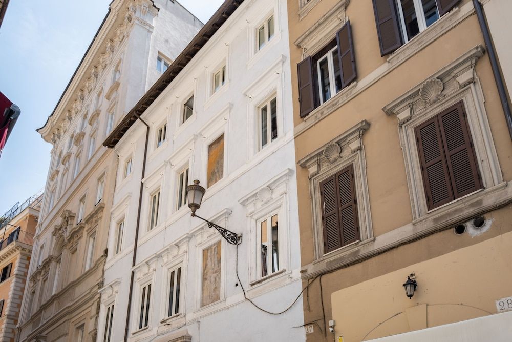 19 Steps Trevi 1