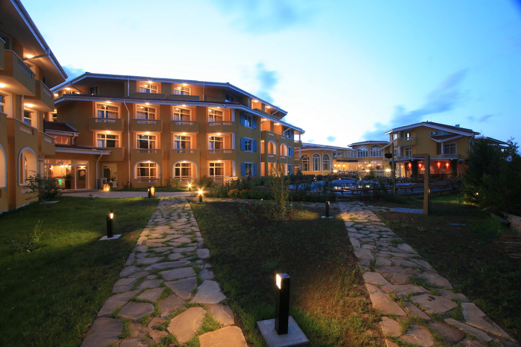Blue Orange Beach Resort 2