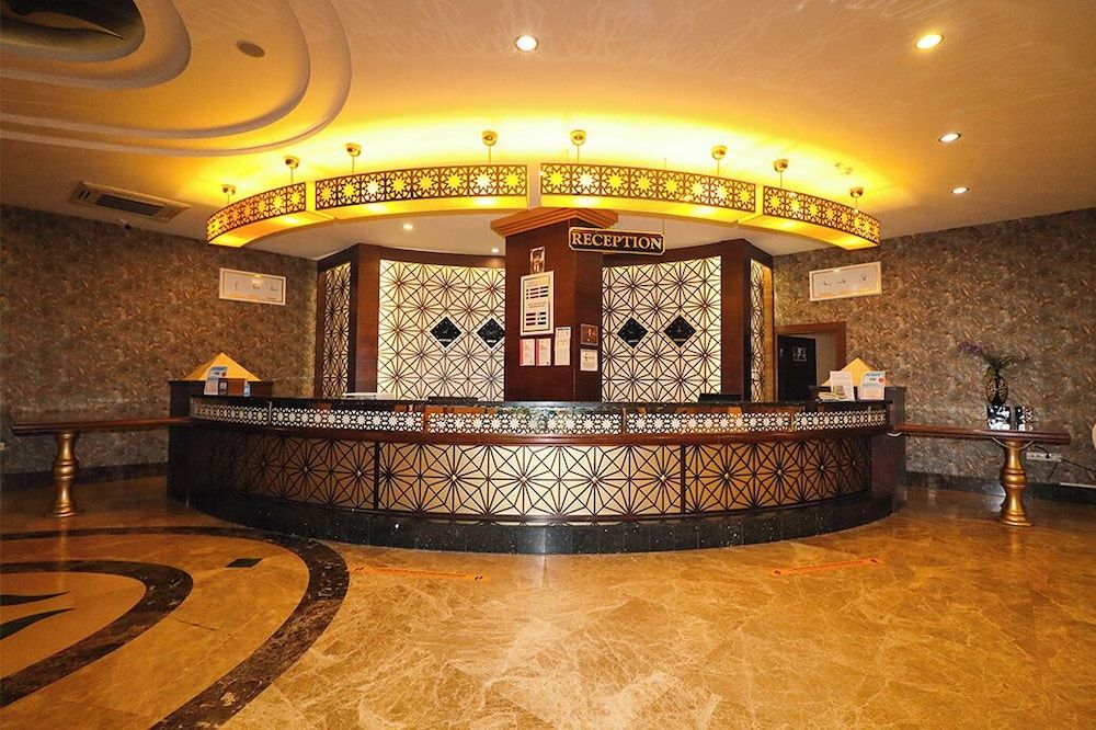 Throne Beach Resort & Spa - Ultra All Inclusive 2