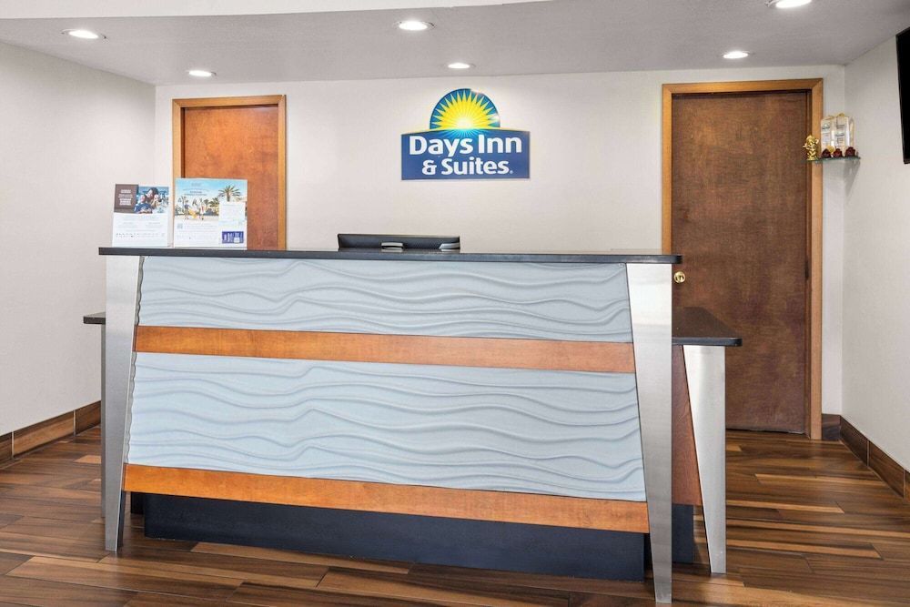 Days Inn by Wyndham Wauseon 2