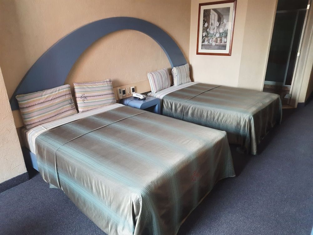 Hotel Pal 2