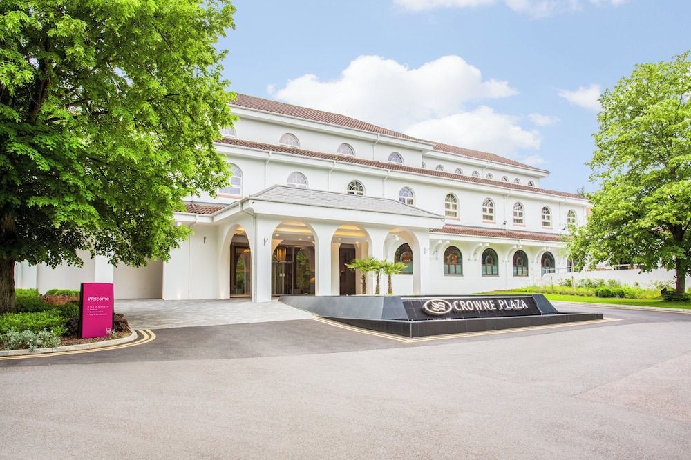 Crowne Plaza GERRARDS CROSS by IHG 1