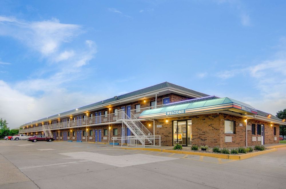 Motel 6-Salina, KS 1
