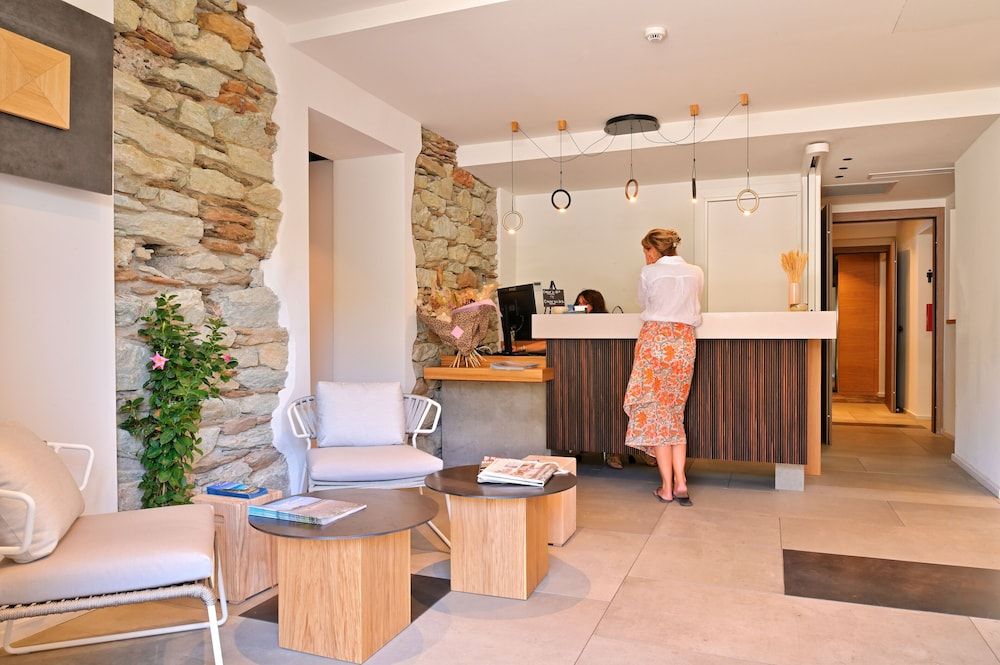 HOTEL SAINT ROCH 2