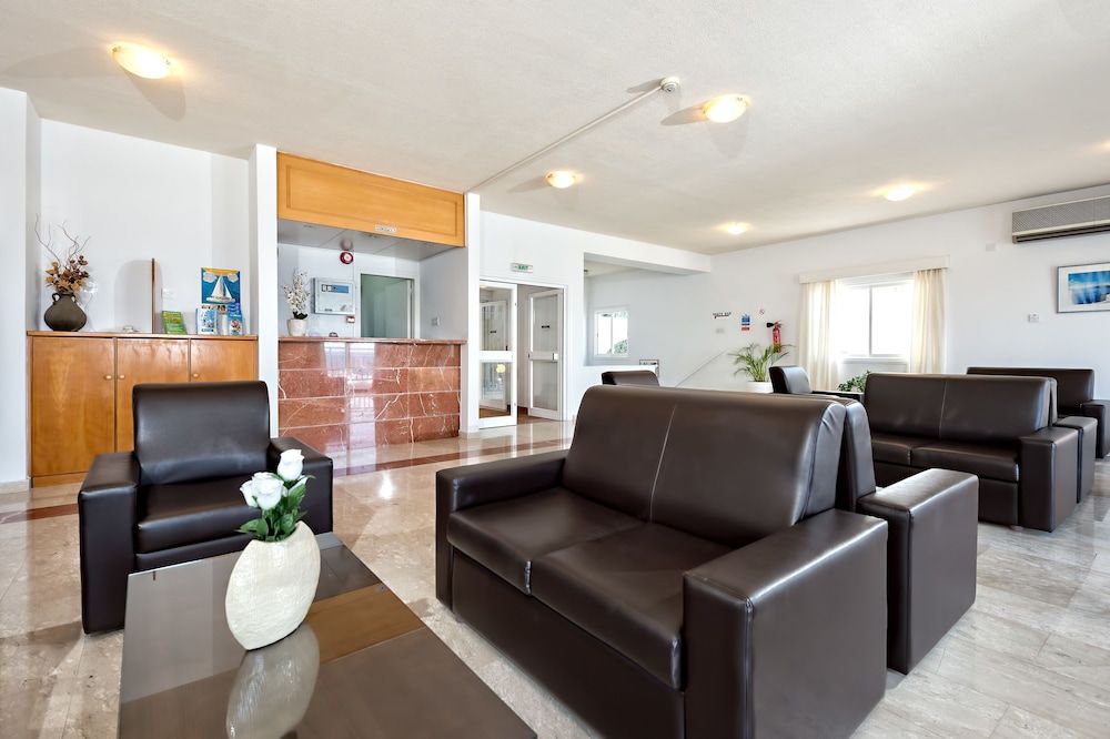 Sunny Hill Hotel Apartments 2
