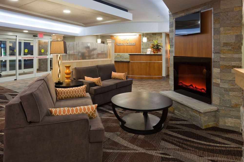 AmericInn by Wyndham Waupun 2