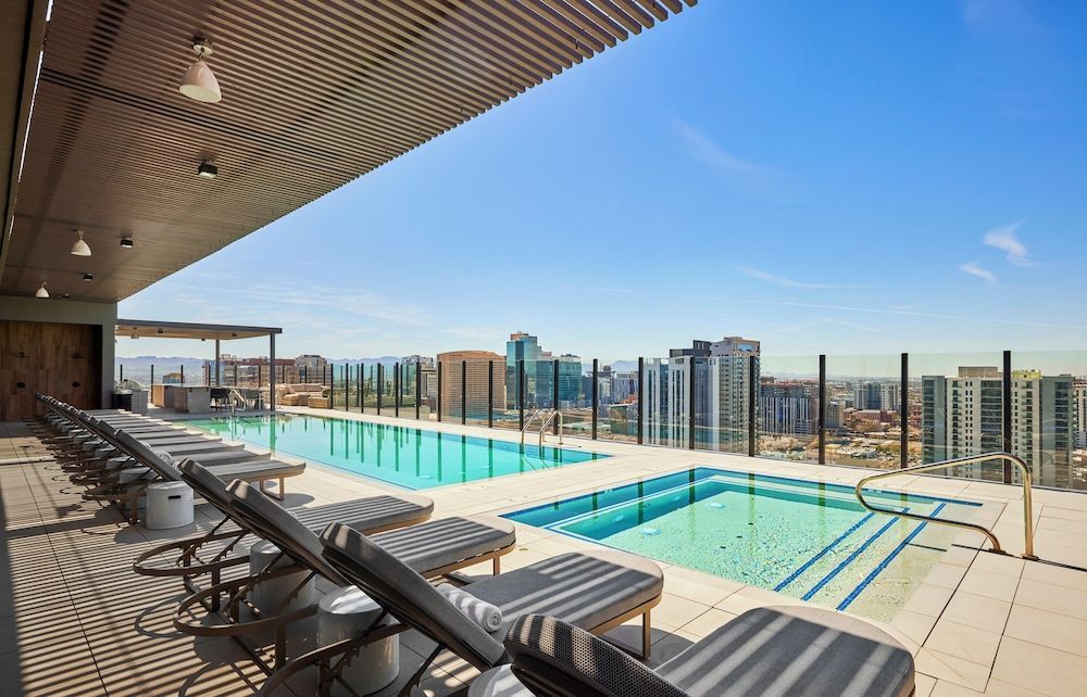 Global Luxury Suites at Downtown Phoenix 1