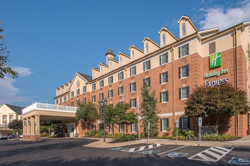 Holiday Inn Express STATE COLLEGE @WILLIAMSBURG SQ by IHG 1