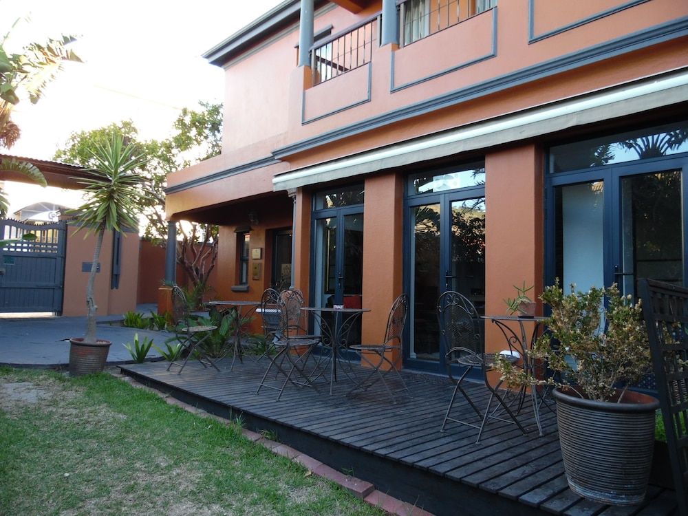 Albatross Guest House Bantry Bay 1