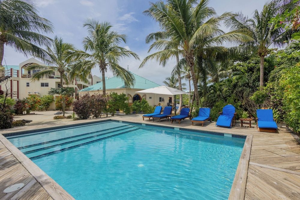 Tres Cocos Resort 1