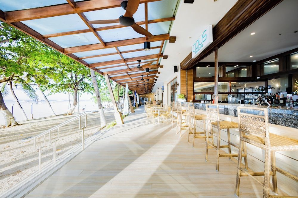 Alona by Jpark Island Resort 1