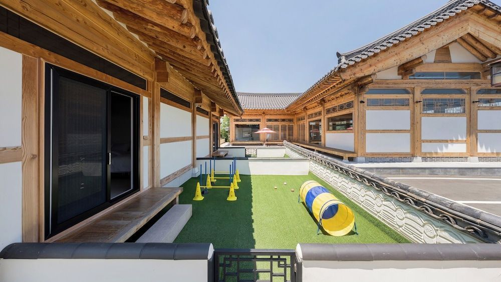 Gyeongju Hanok Stay Cheonwon Maeul 2