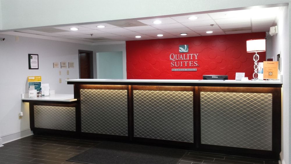 Quality Suites Pineville - Charlotte 2