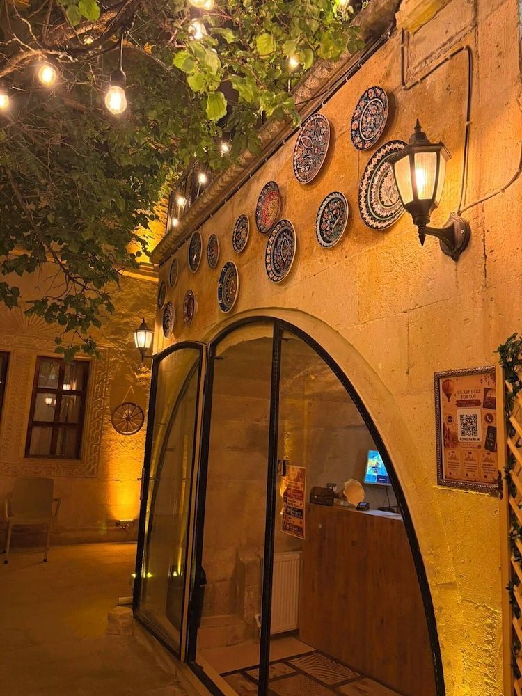 Ekoton Cave Hotel 2