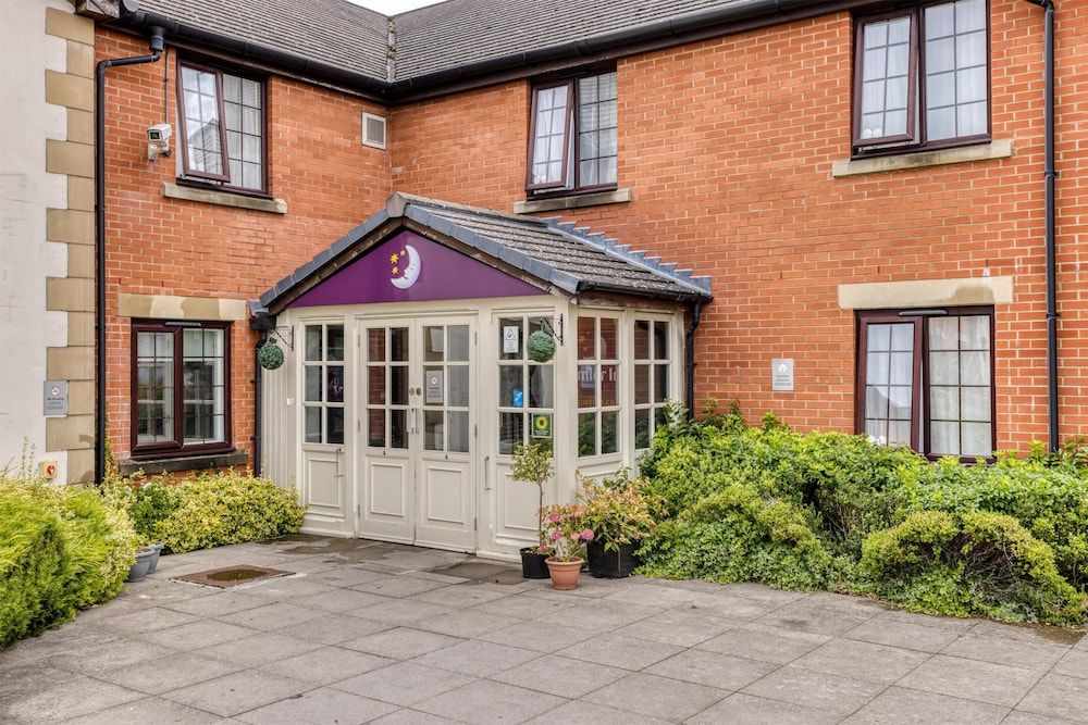 Premier Inn Waltham Abbey 1