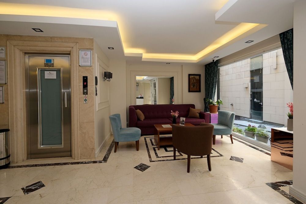 Pera Arya Hotel 2