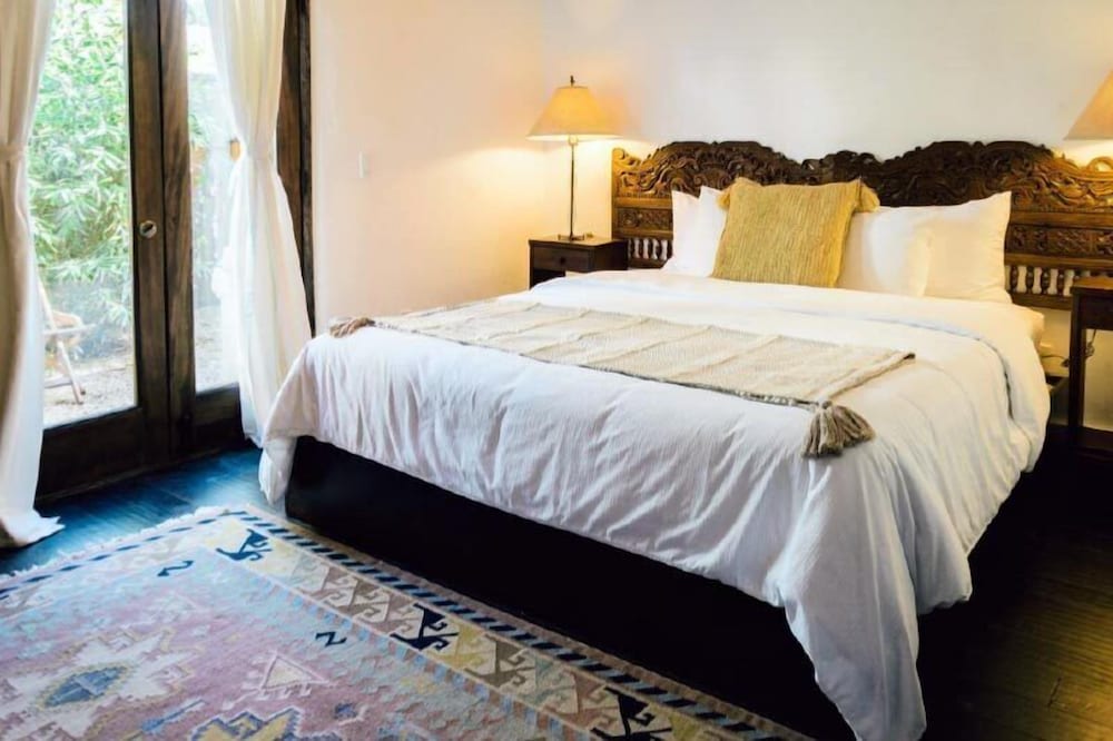 Talavera Palm Springs Hotel - 21 & Over 2