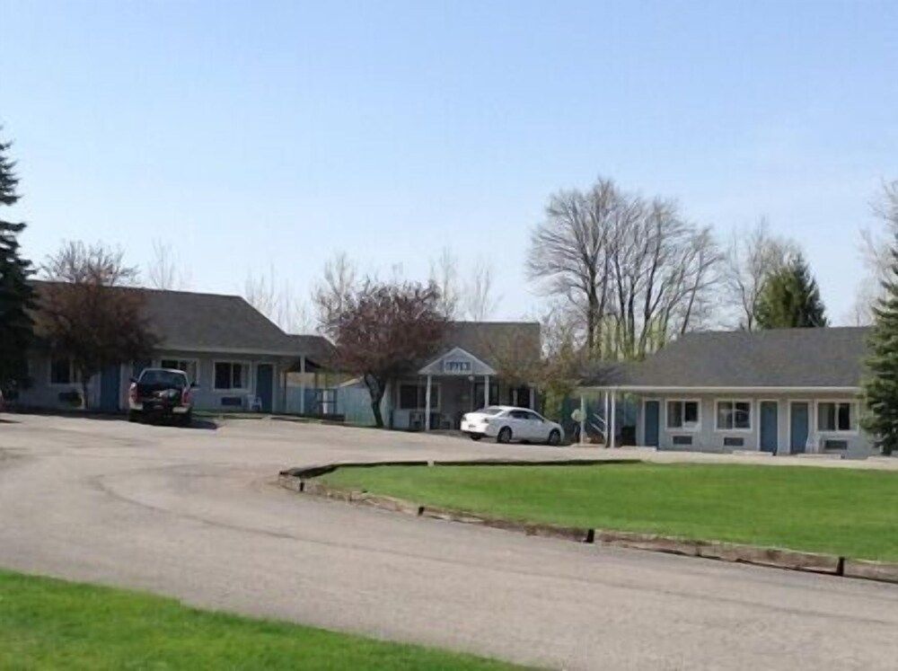 Dollinger's Motor Inn 1