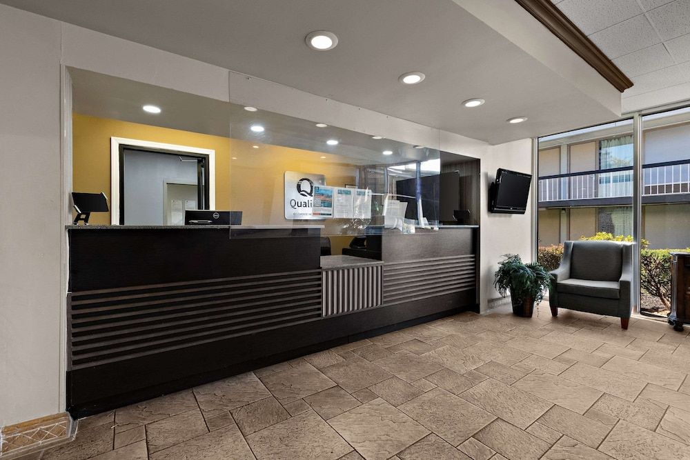 Quality Inn Wayne - Fairfield Area 2