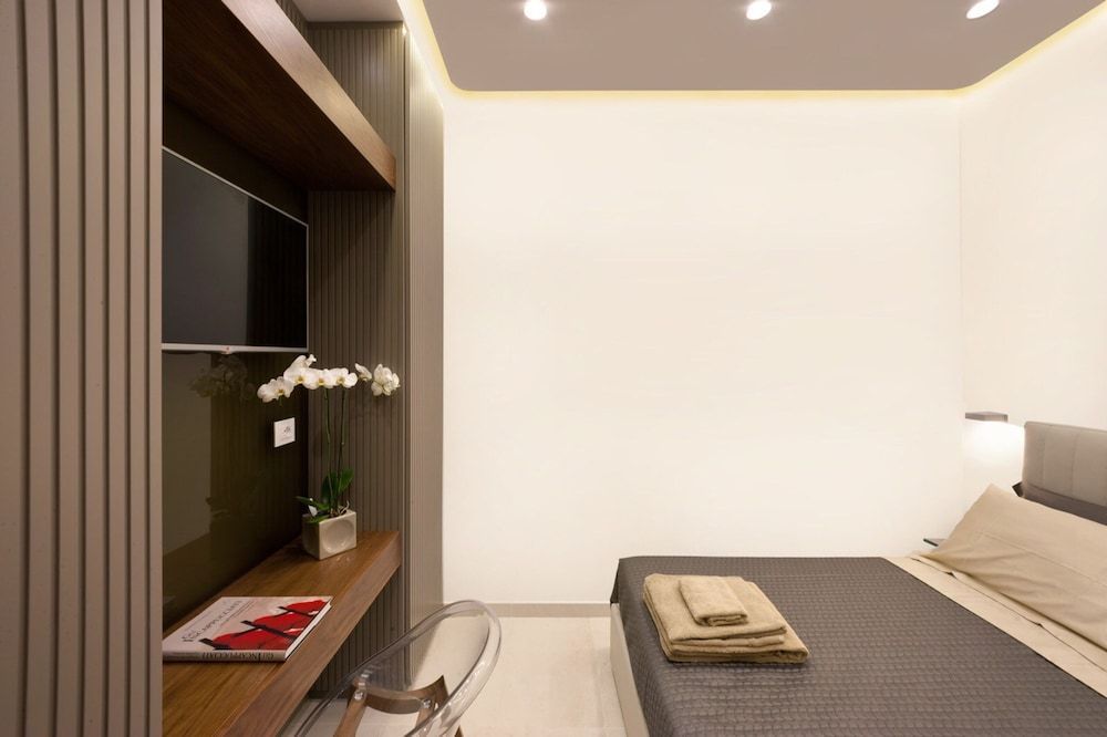 Estate4home - Surreo Luxury Apartment 1