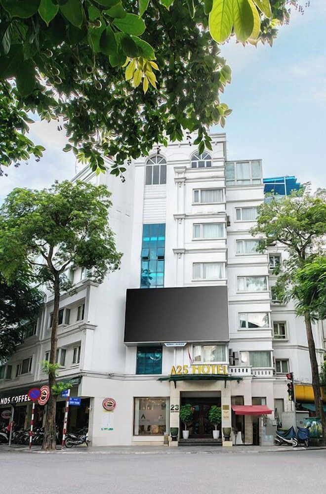A25 Premium Hotel - 23 Quán Thánh 1