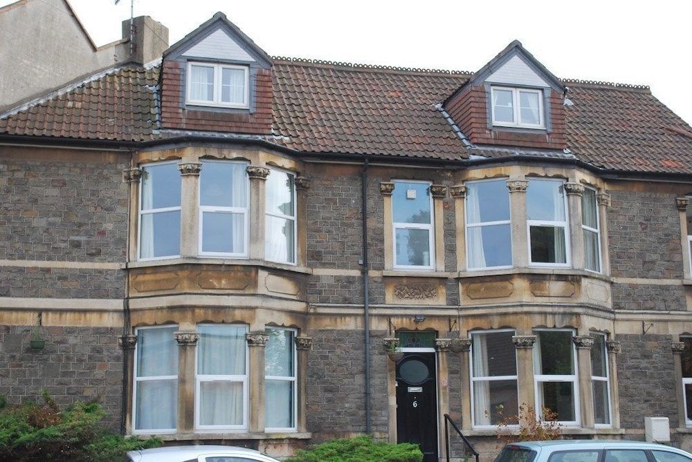 Clift Guest House 1
